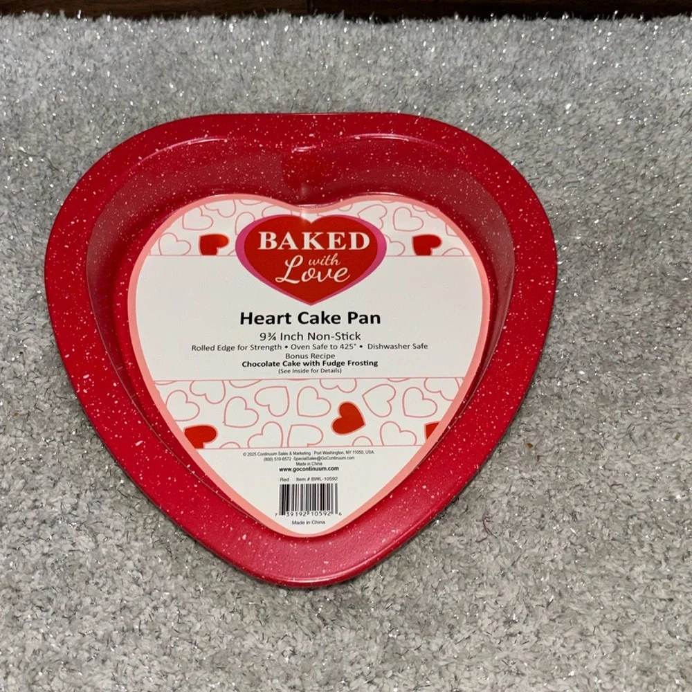 Valentine’s Day “Baked with Love” heart shaped cake pan! - Picture 1 of 4